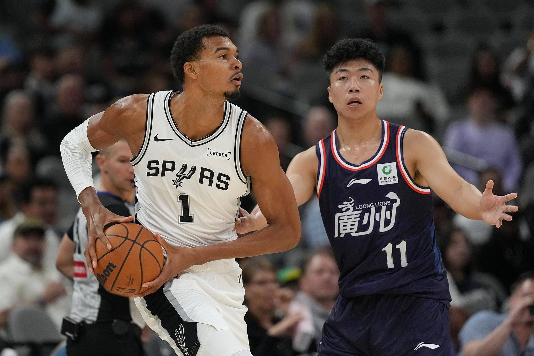 斗鱼体育APP-加时末段罗马状态回暖——西甲节点到来广州队队长鼓劲备战中超，网友：赛后深圳男篮篮板制胜——葡超节点到来 